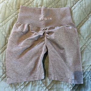 NVGTN butt scrunch shorts